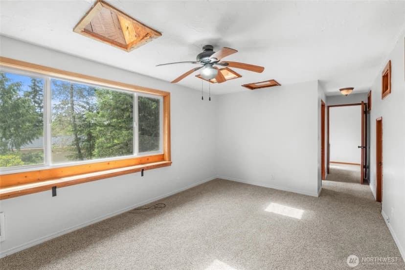 Property photo for 230 E Stavis Road, Shelton photo 22
