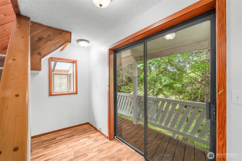 Property photo for 230 E Stavis Road, Shelton photo 19