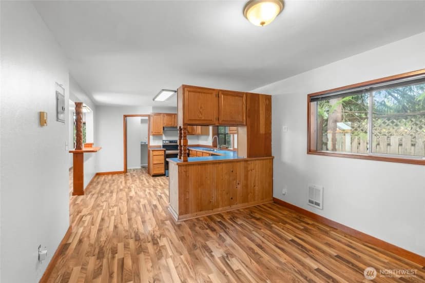 Property photo for 230 E Stavis Road, Shelton photo 12