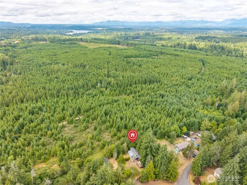 Property photo for 230 E Stavis Road, Shelton photo 33