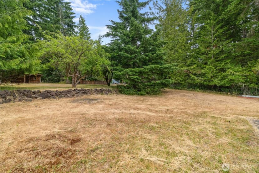 Property photo for 230 E Stavis Road, Shelton photo 28