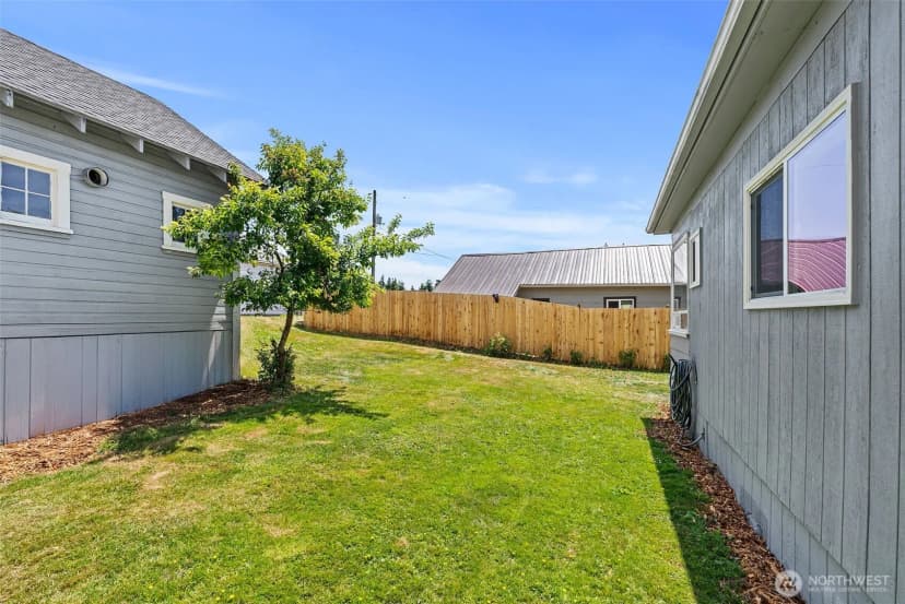 Property photo for 1211 Larch Street, Raymond photo 21