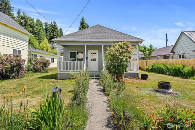 Property photo for 1211 Larch Street, Raymond photo 2