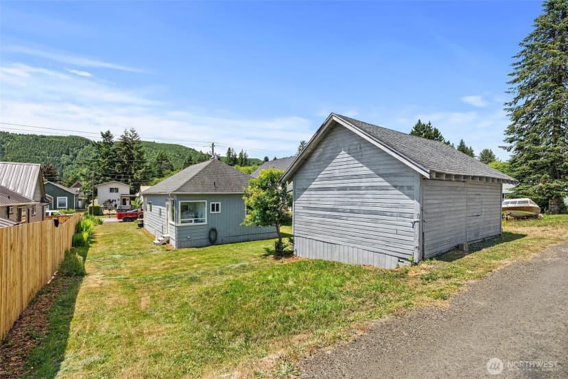 Property photo for 1211 Larch Street, Raymond photo 24