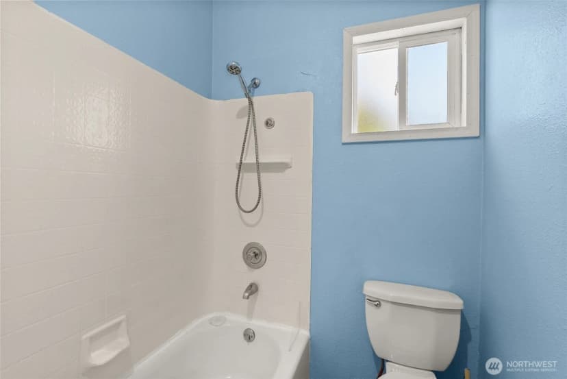 Property photo for 1211 Larch Street, Raymond photo 16