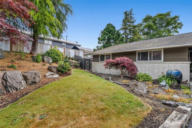 Property photo for 755 Elm Street, Raymond photo 3