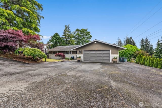 Property photo for 755 Elm Street, Raymond