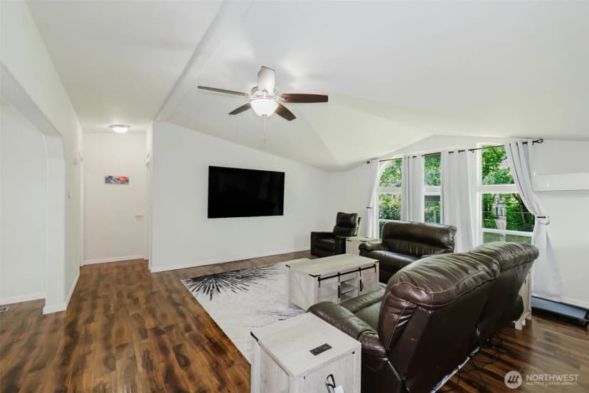 Property photo for 6754 E Missouri Street, Port Orchard photo 8