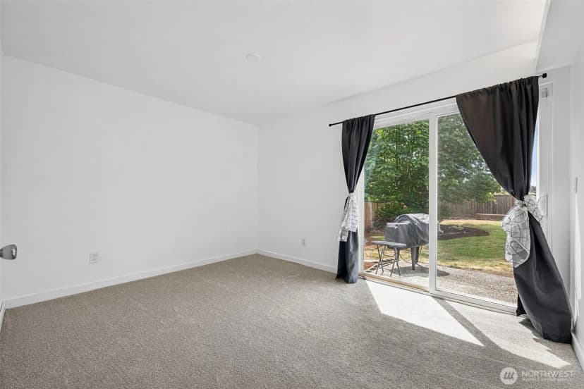Property photo for 21831 Se 271st Place, Maple Valley photo 18