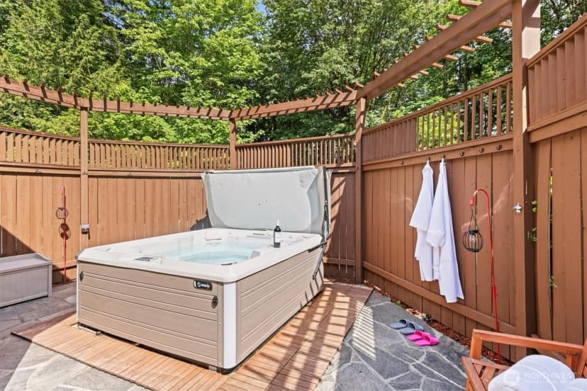 Property photo for 3303 Gravelly Beach Loop Nw, Olympia photo 14