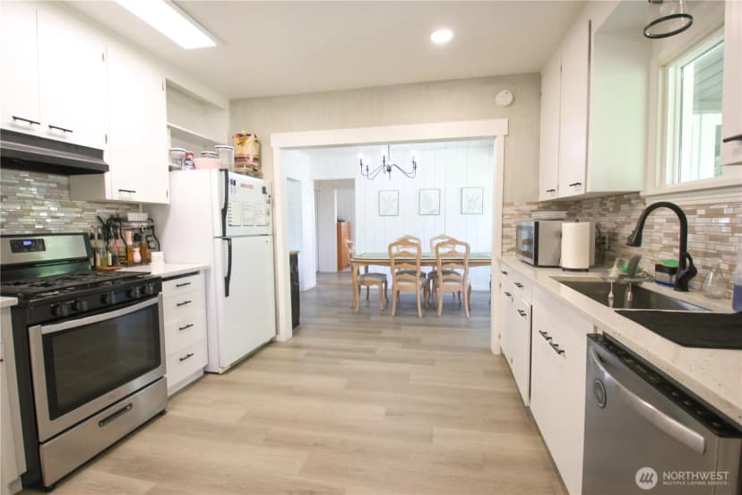 Property photo for 251 N 2nd Street N, Buckley photo 11