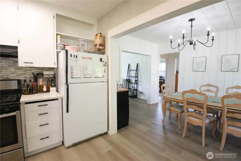 Property photo for 251 N 2nd Street N, Buckley photo 13
