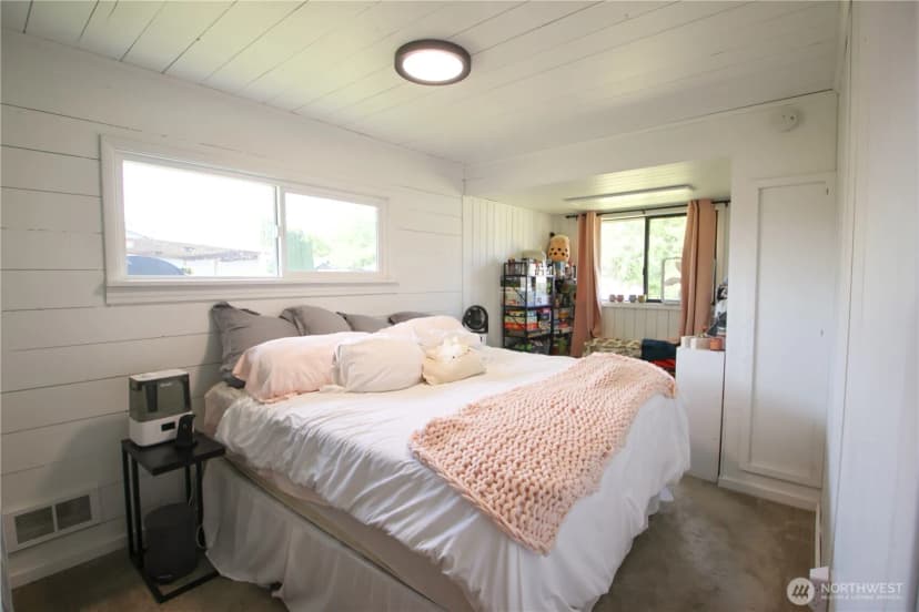Property photo for 251 N 2nd Street N, Buckley photo 17