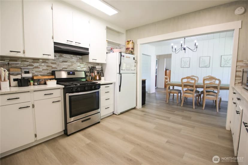 Property photo for 251 N 2nd Street N, Buckley photo 10
