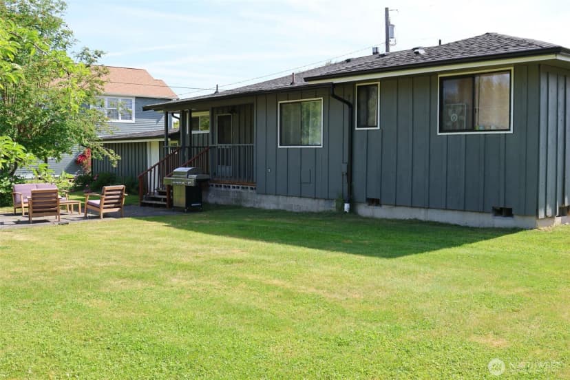 Property photo for 251 N 2nd Street N, Buckley photo 25