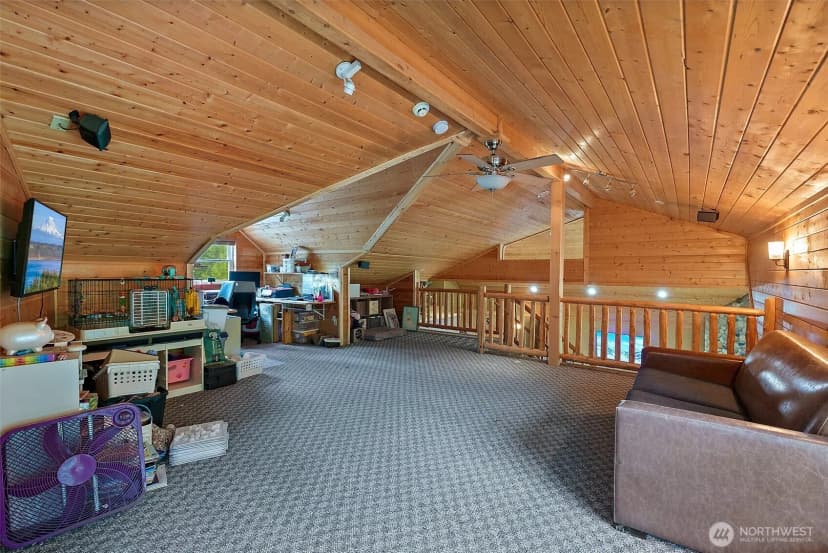 Property photo for 33320 27th Avenue E, Roy photo 21