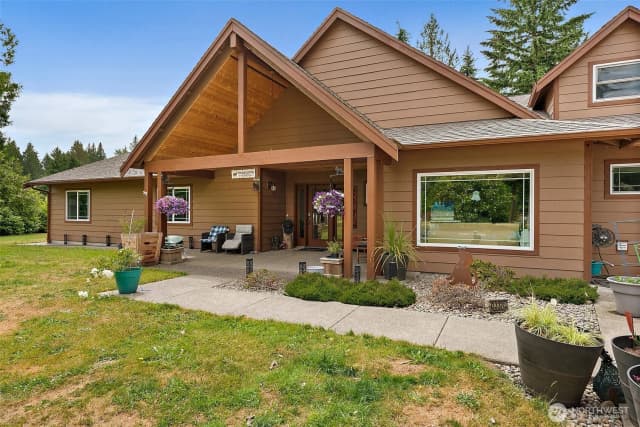Property photo for 33320 27th Avenue E, Roy photo 3