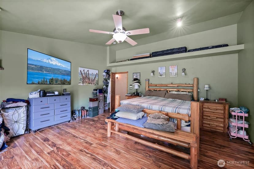 Property photo for 33320 27th Avenue E, Roy photo 15