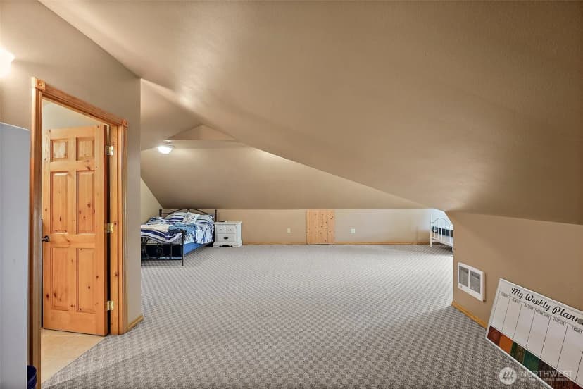 Property photo for 33320 27th Avenue E, Roy photo 23