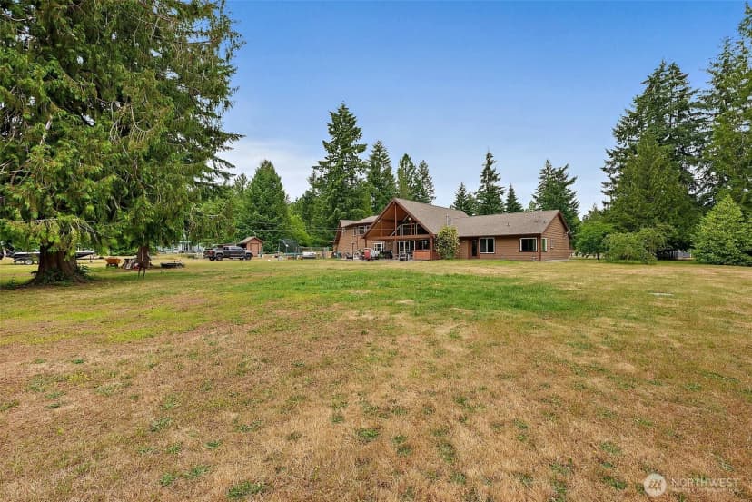 Property photo for 33320 27th Avenue E, Roy photo 30