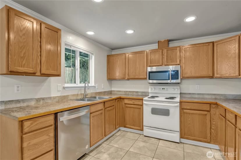 Property photo for 17538 Clear Lake Boulevard Se, Yelm photo 9