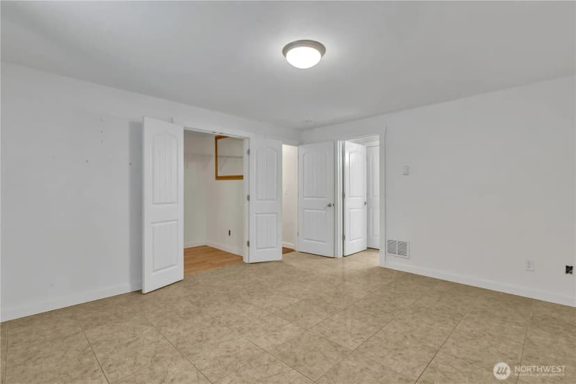 Property photo for 17538 Clear Lake Boulevard Se, Yelm photo 13