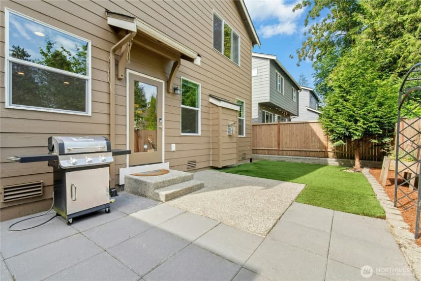 Property photo for 10107 6th Place Se, Lake Stevens photo 28