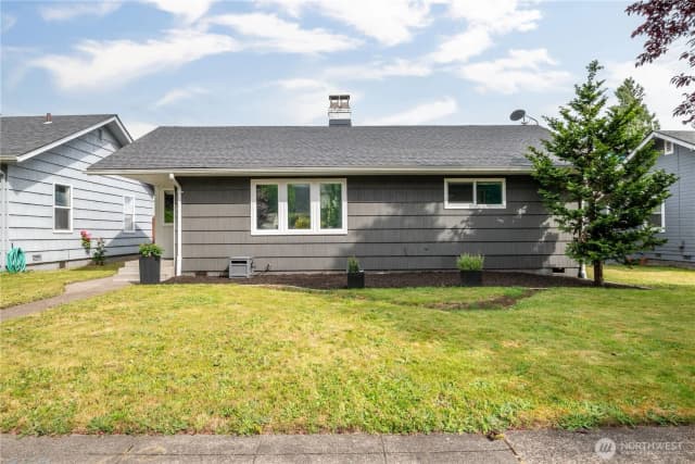 Property photo for 656 22nd Avenue, Longview photo 2