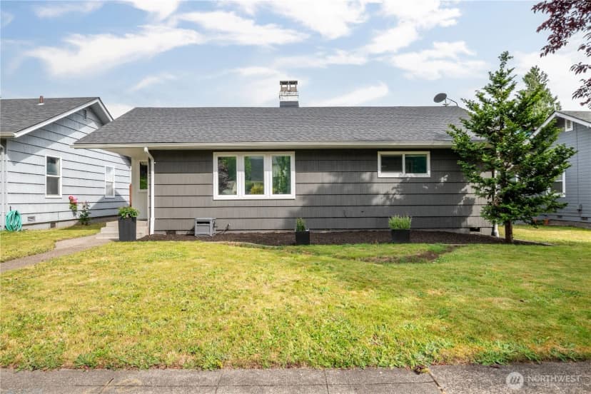 Property photo for 656 22nd Avenue, Longview photo 2