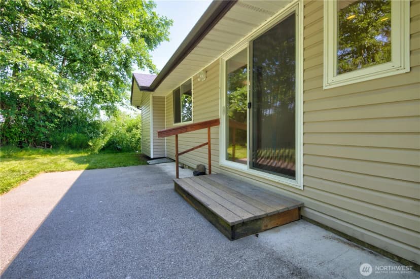Property photo for 8391 Richmond Park Road, Birch Bay photo 32