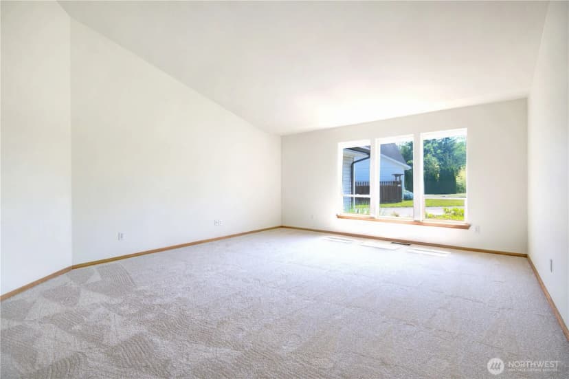 Property photo for 8391 Richmond Park Road, Birch Bay photo 9
