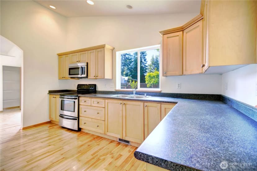 Property photo for 8391 Richmond Park Road, Birch Bay photo 18