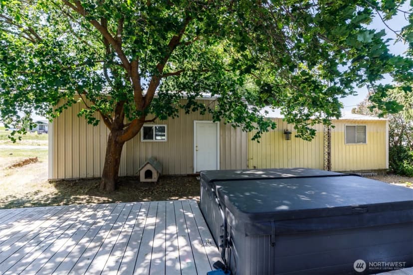 Property photo for 212 S 3rd Street, Almira photo 37