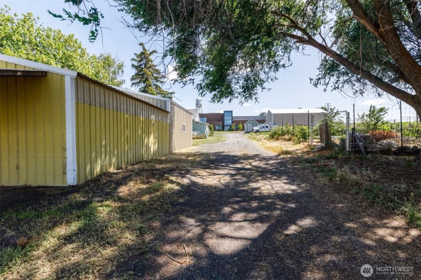 Property photo for 212 S 3rd Street, Almira photo 36