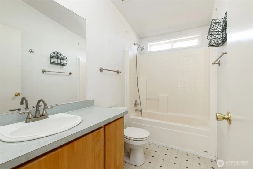 Property photo for 212 S 3rd Street, Almira photo 20