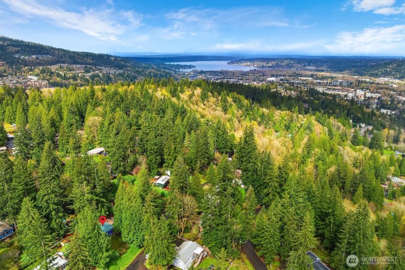 Property photo for 475 Mt Hood Drive Sw, Issaquah photo 31