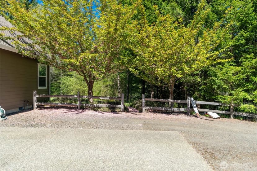 Property photo for 8012 105th Avenue Sw, Olympia photo 5