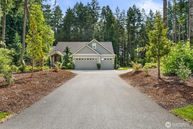 Property photo for 4716 Center Lane Ne, Olympia