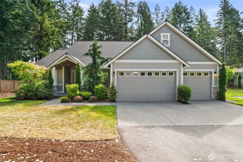 Property photo for 4716 Center Lane Ne, Olympia photo 2