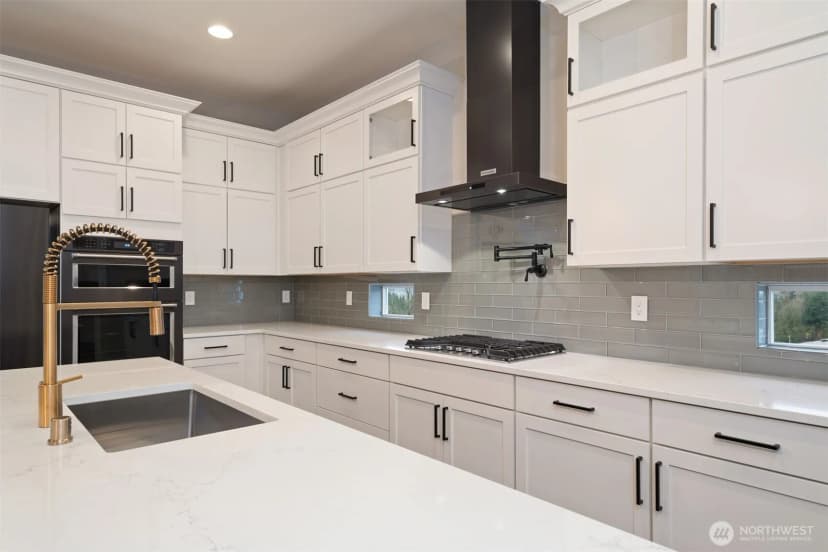 Property photo for 7559 S 130th Place, Seattle photo 11