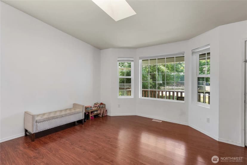Property photo for 9722 Overlook Drive Nw, Olympia photo 8