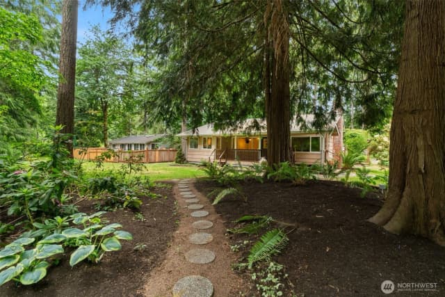 Property photo for 9390 Ne Wardwell Road, Bainbridge Island
