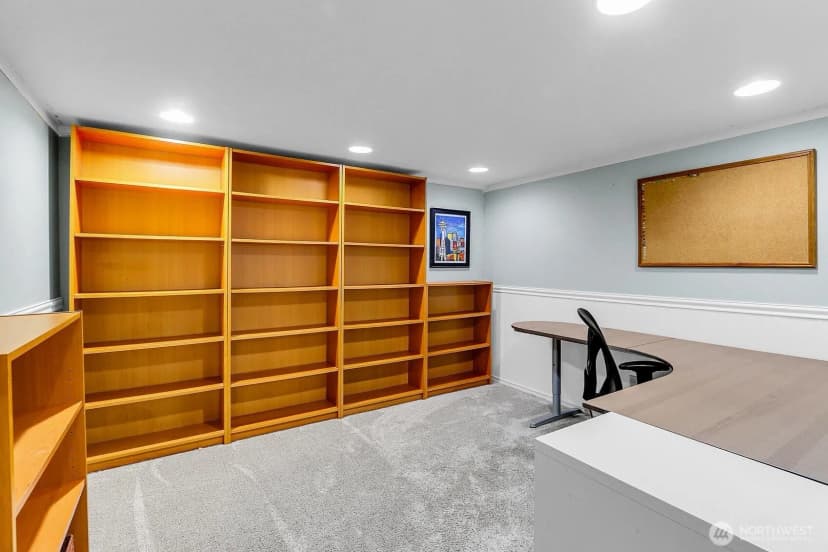 Property photo for 11729 Phinney Avenue N, Seattle photo 14