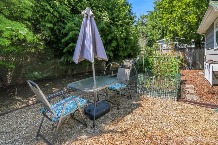 Property photo for 11729 Phinney Avenue N, Seattle photo 28