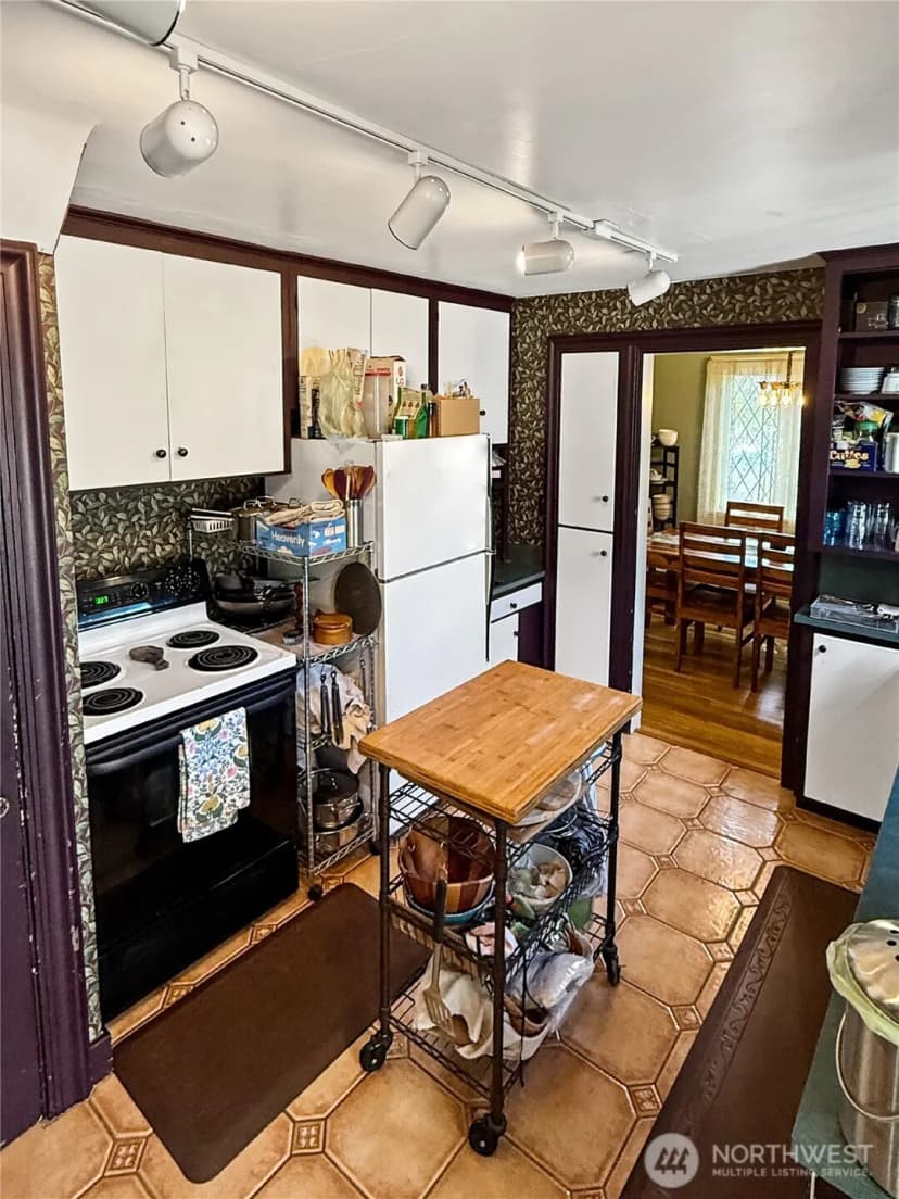 Property photo for 424 Rogers Street Nw, Olympia photo 11