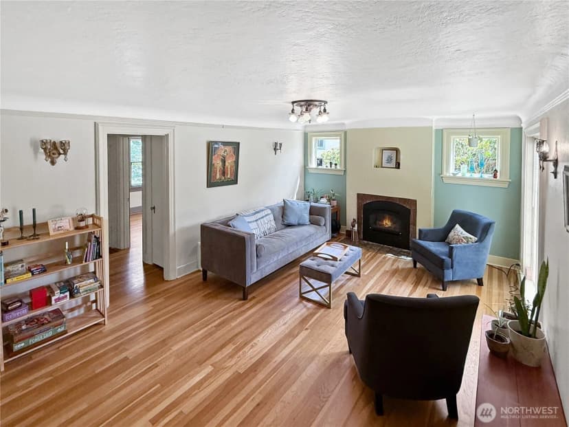 Property photo for 424 Rogers Street Nw, Olympia photo 2