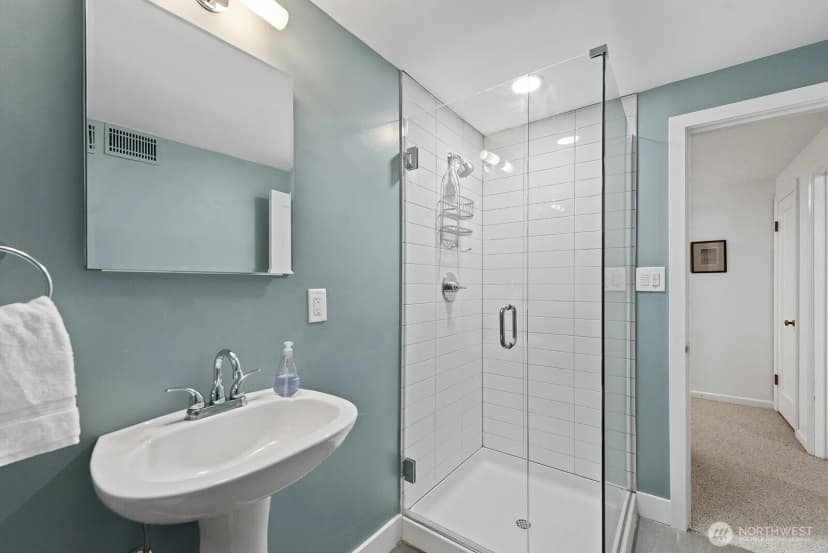 Property photo for 1604 28th Avenue W, Seattle photo 29