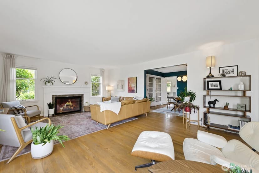Property photo for 1604 28th Avenue W, Seattle photo 6
