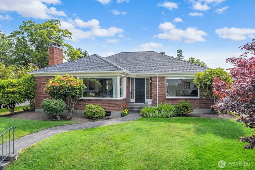 Property photo for 1604 28th Avenue W, Seattle photo 37