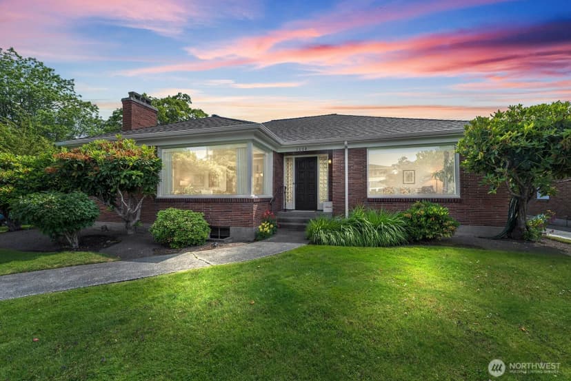 Property photo for 1604 28th Avenue W, Seattle photo 38
